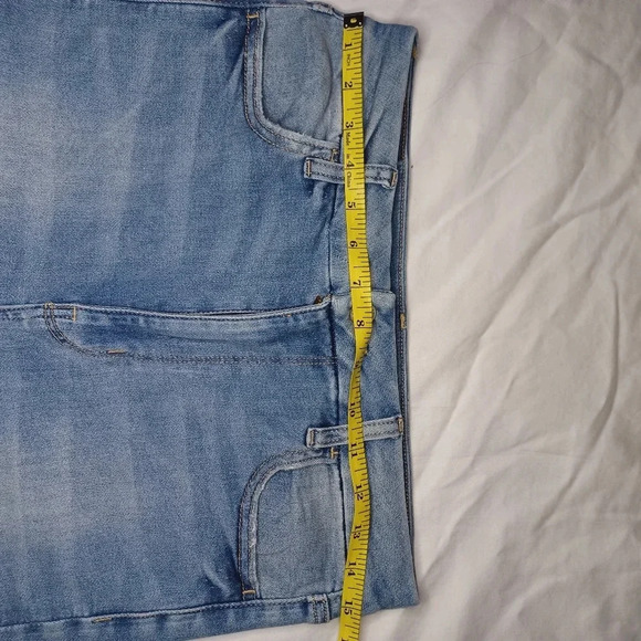 American Eagle Next level stretch Curvy Highest rise distressed Jegging - Picture 8 of 14